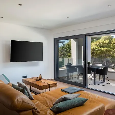 House & Apartment Slatine
