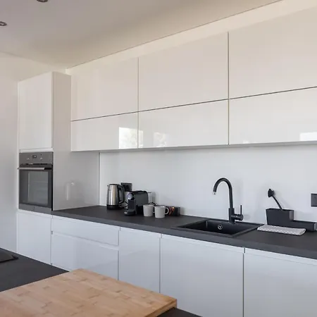 House & Slatine