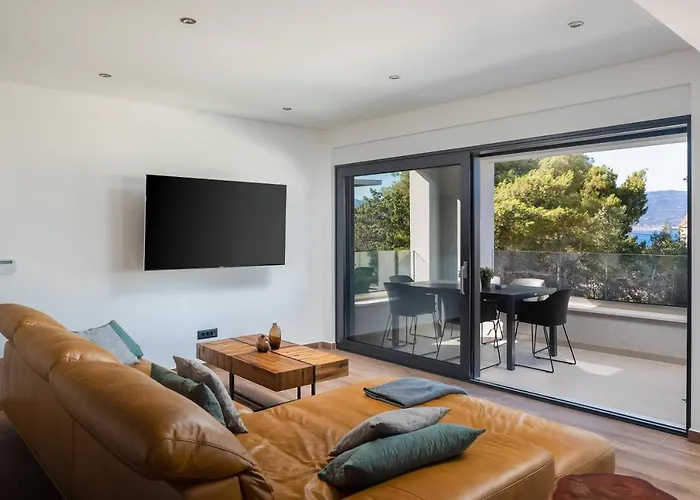 House & Apartment Slatine