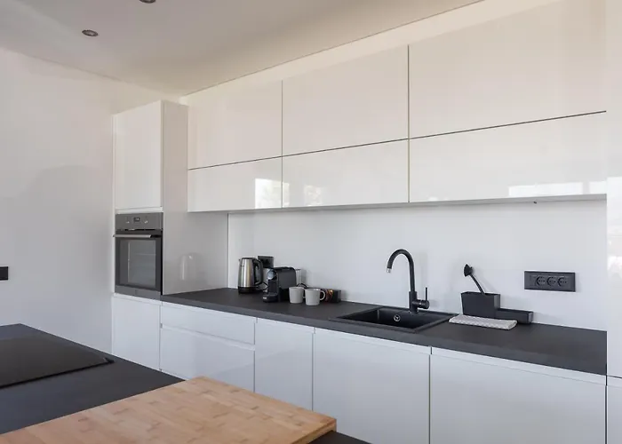 House & Slatine