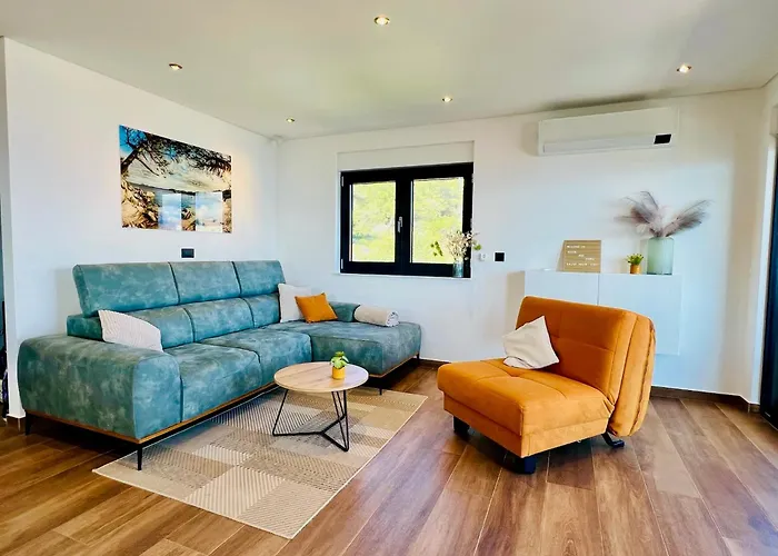 Appartement House &